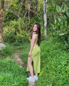 Simran Dhanwani 